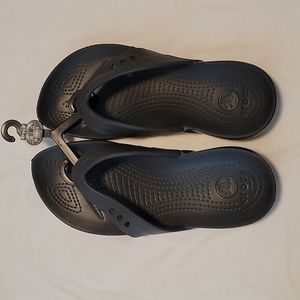 CROCS FLIP FLOPS